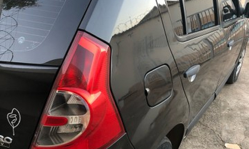 Sandero 2011 1.0 - A...