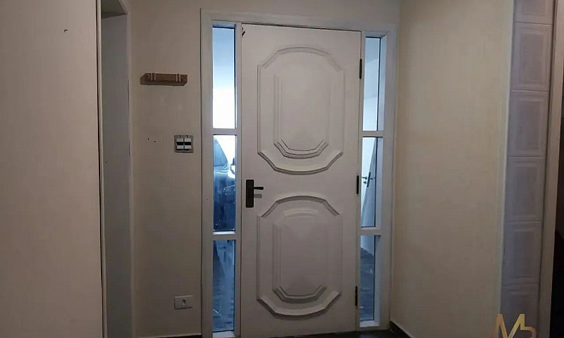 Casa Com 4 Dormitóri...