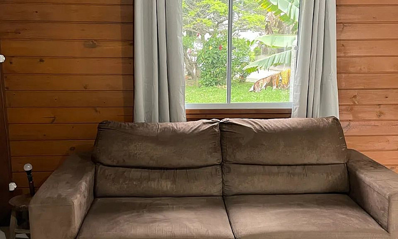 Aluga-Se Casa Para T...