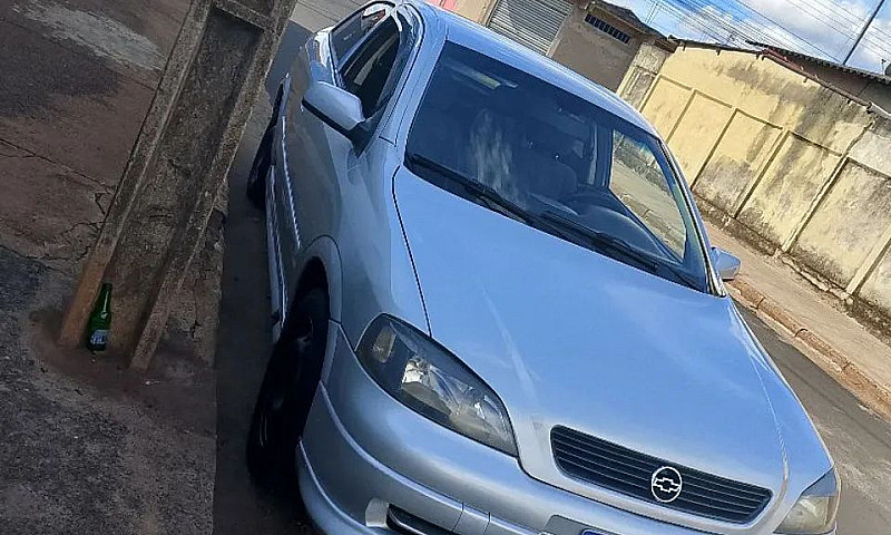Chevrolet Astra Gl 1...