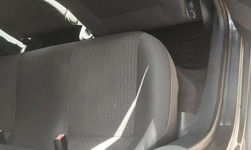Volkswagen Polo 1.6 ...