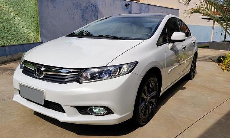 Honda Civic 2015 1.8...