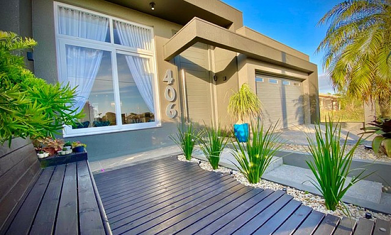 Casa Finamente Decor...