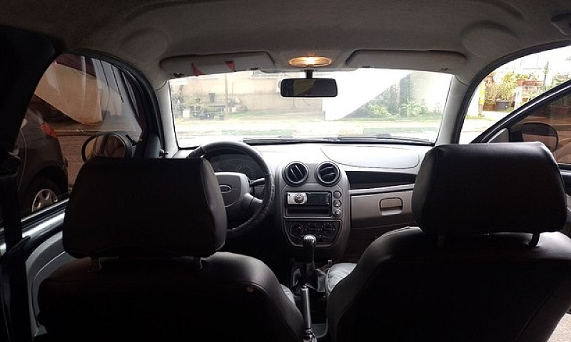 Ford Ka 2009...