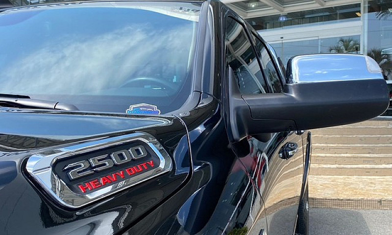 Dodge Ram 2500 6.7 4...