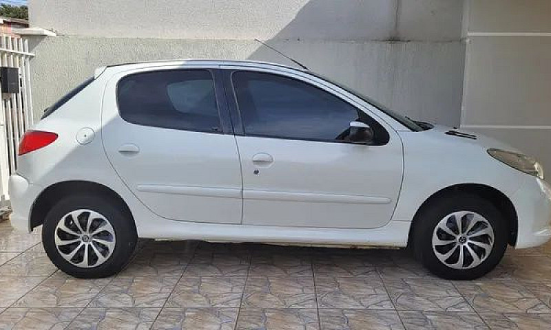 Peugeot 207 ...