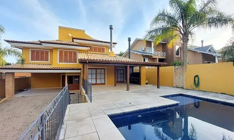 Casa De Condomínio P...