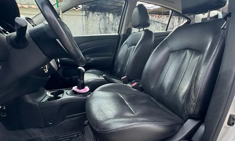 Nissan Versa Sl 1.6 ...