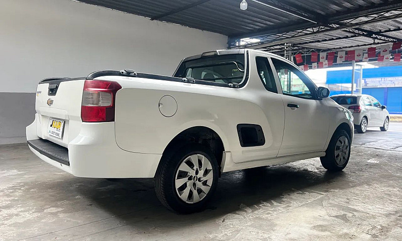 Chevrolet Montana Ls...