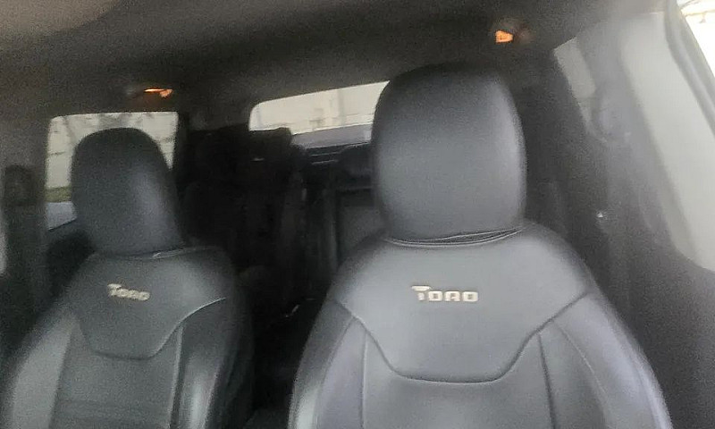 Fiat Toro Freedom 2....