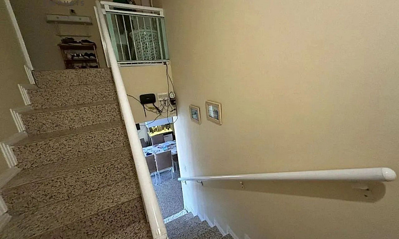 Casa Com 3 Quartos N...