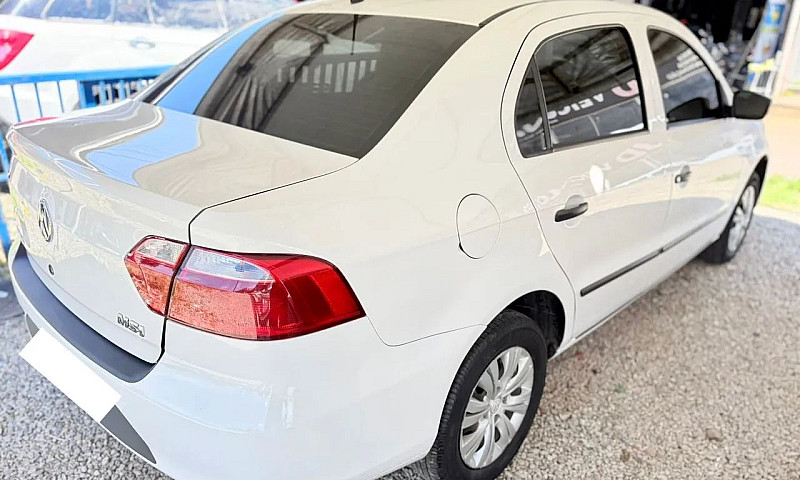 Volkswagen Voyage Tr...