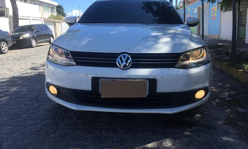 Vw Jetta 2013 2.0 Au...