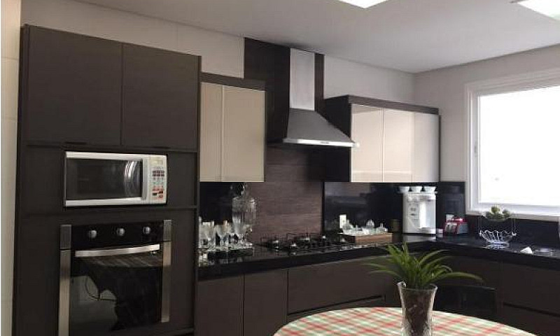 Sobrado Residencial ...