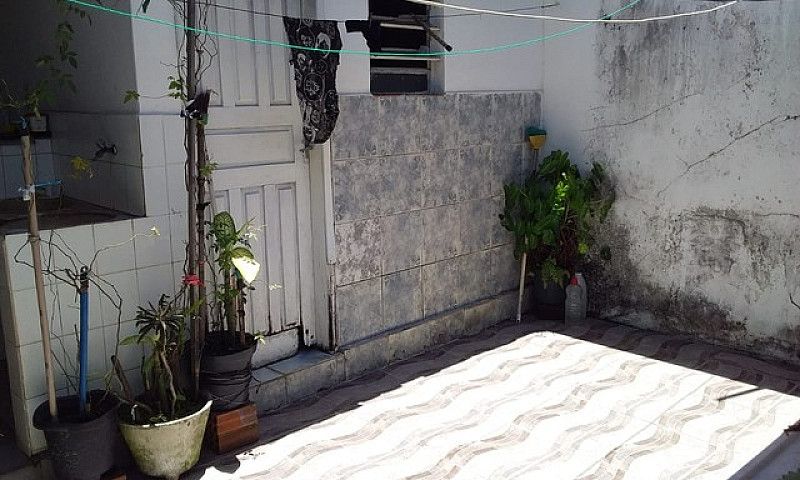Casa Com 2 Quartos N...