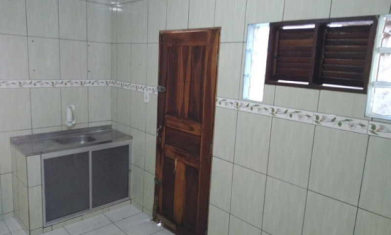 Casa 2 Quartos No Ce...