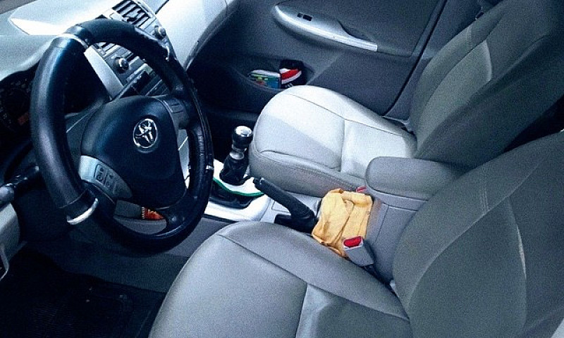 Corolla Gli 1.8 Flex...
