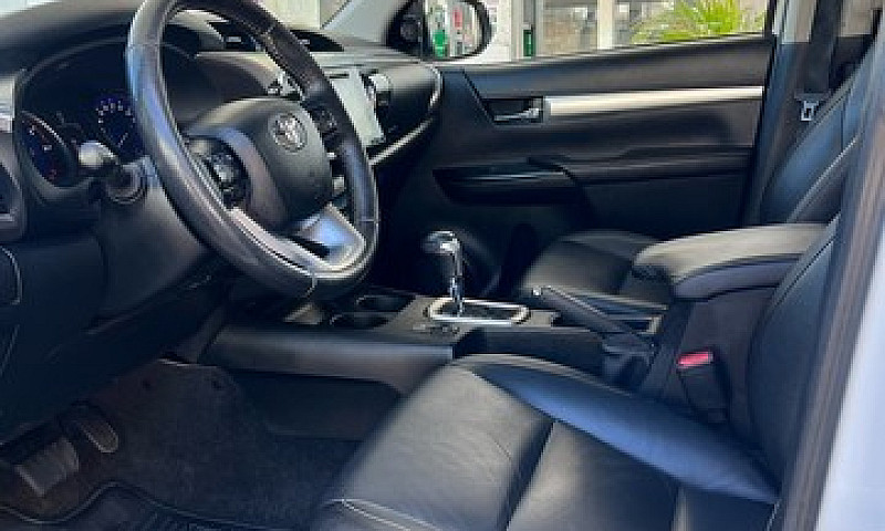 Toyota Hilux Srv Die...