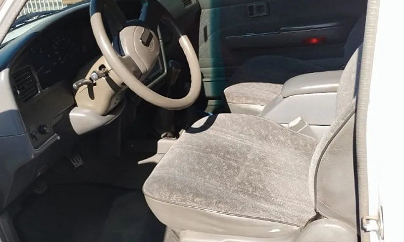 Toyota Hilux Cd Sr 4...