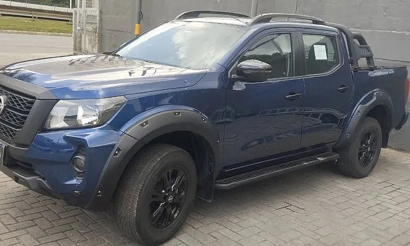 Nissan Frontier Atta...