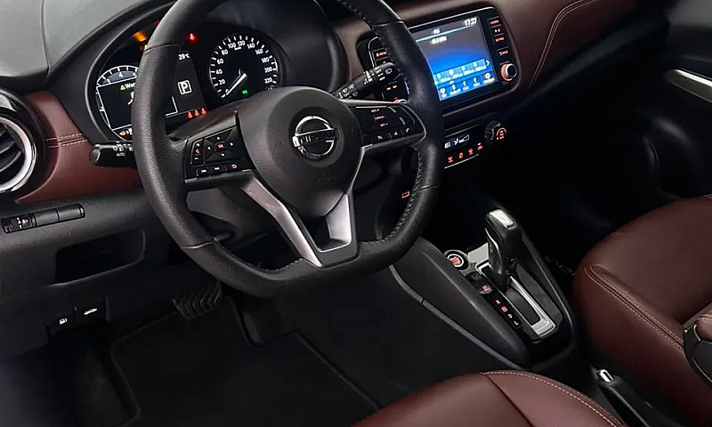 Nissan Kicks Exclusi...