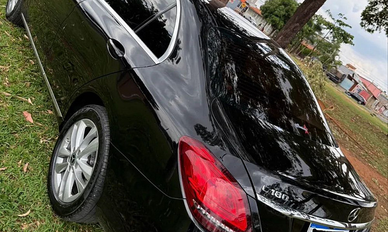 Mercedes-Benz C-180 ...