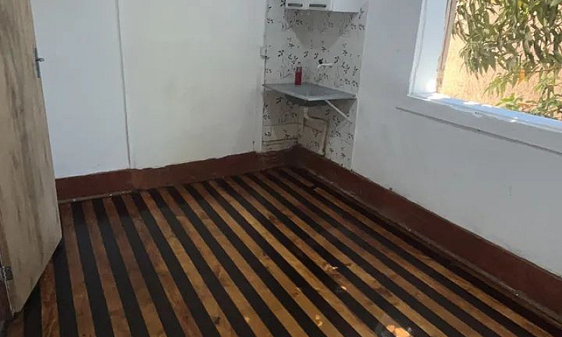 Quarto Em Laranjeira...