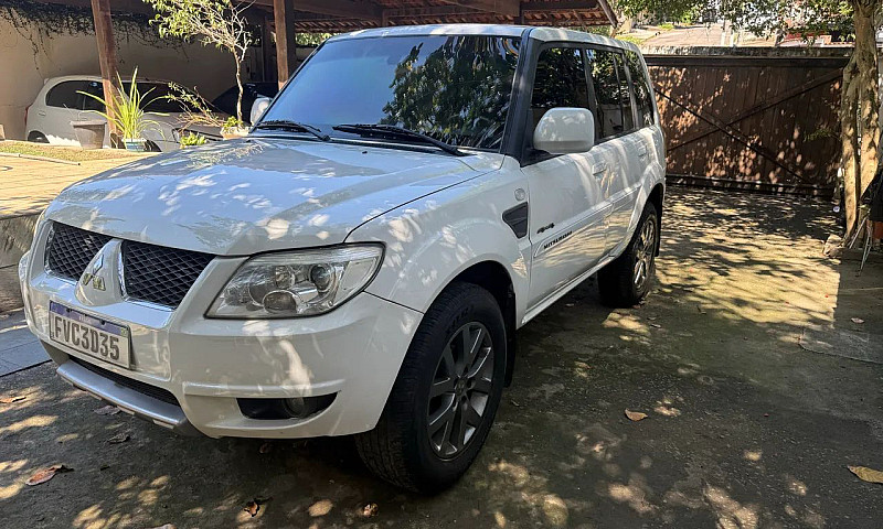 Mitsubishi Pajero Tr...