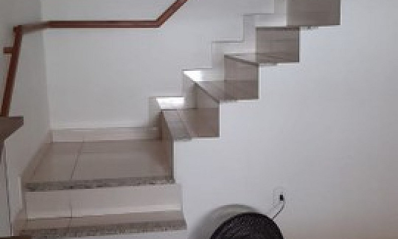 Venda De Casa Duplex...