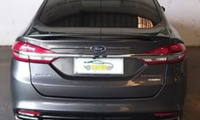 Ford Fusion Titanium...