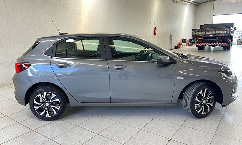 Onix Premier 1.0 Tur...