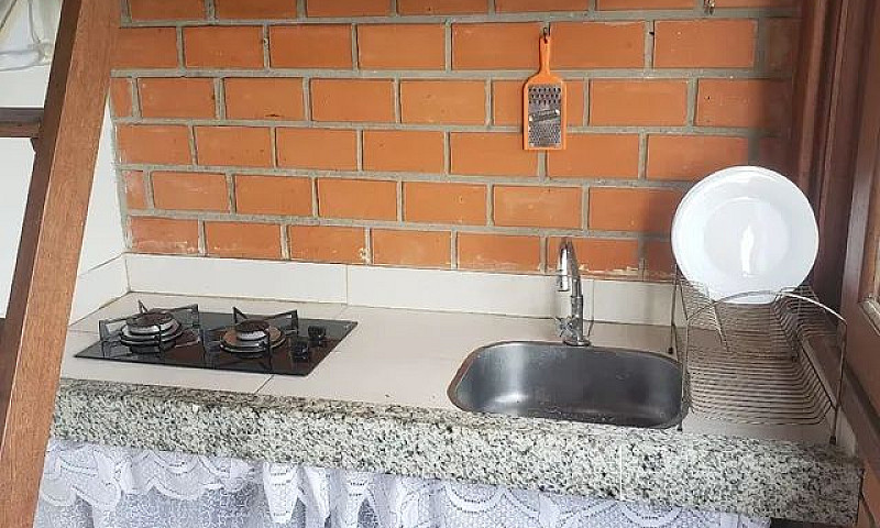 Aluga-Se Kitnet No C...