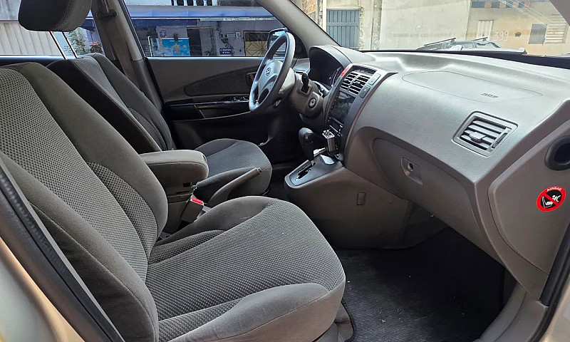 Hyundai Tucson 2.0 1...
