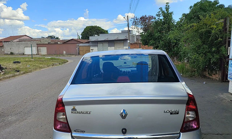 Renault Logan Expres...