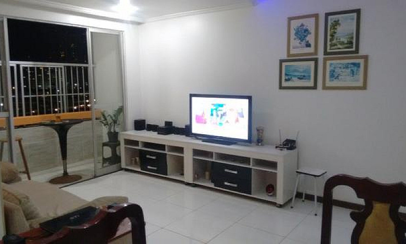 Quarto Na Paralela...