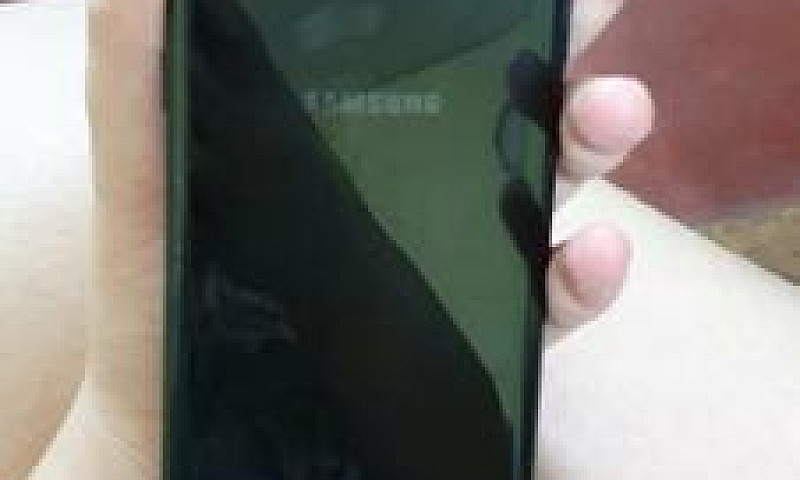 S8+ Trincado Na Tela...