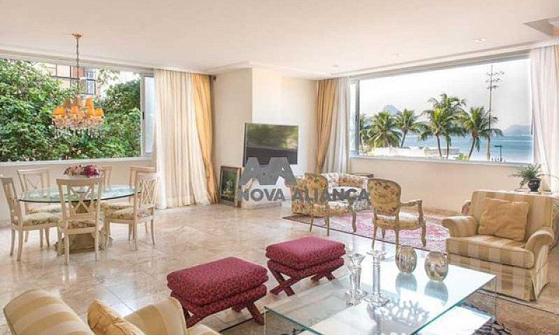 Apartamento-À Venda-...