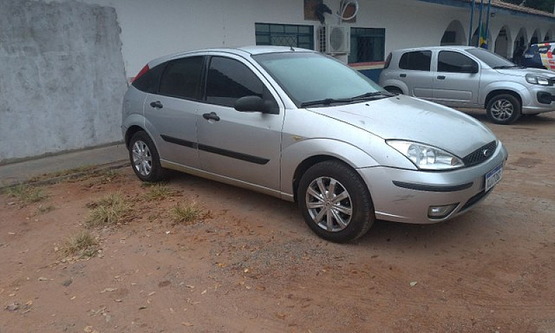 Ford Focus 1.6...