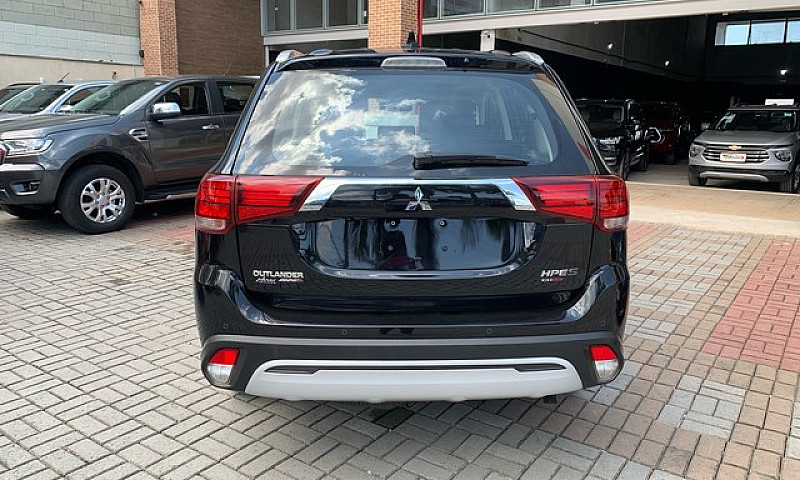 Mmc Outlander 2.2 Td...