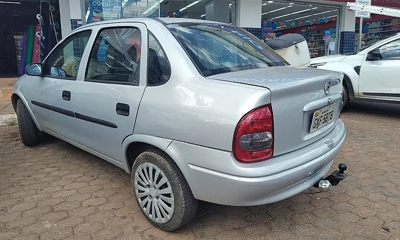 Chevrolet Corsa Sed....