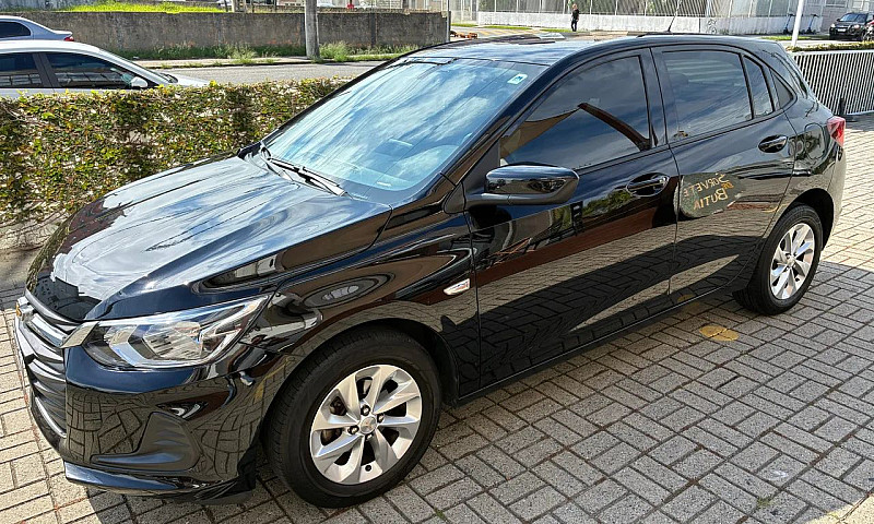 Chevrolet Onix Hatch...