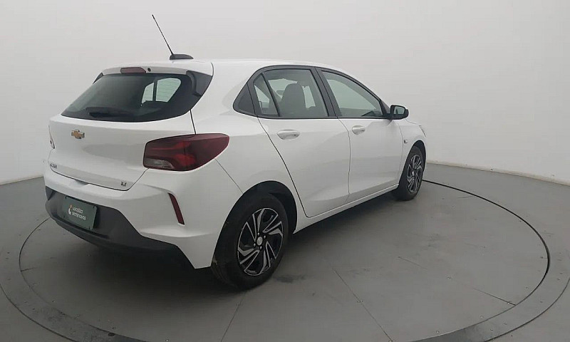 Chevrolet Onix Hatch...