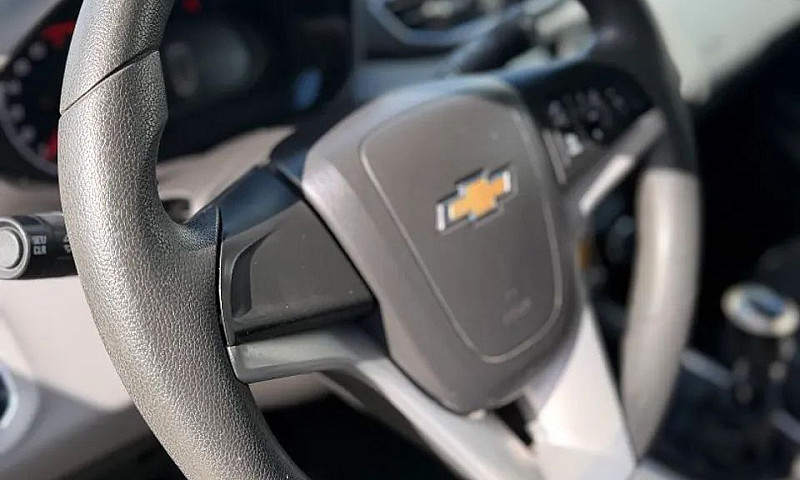 Chevrolet Onix Hatch...
