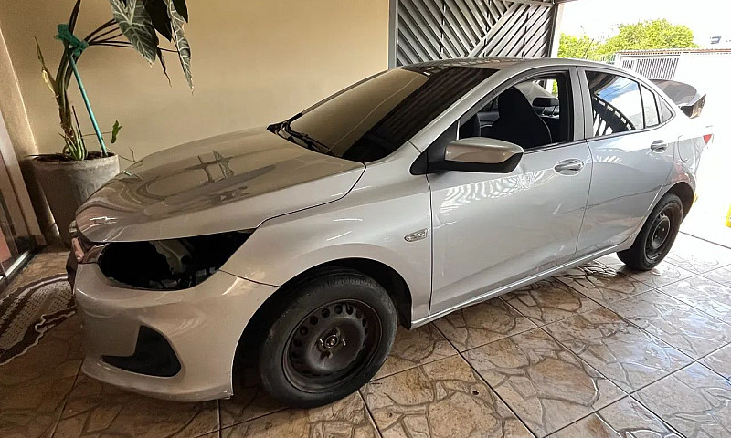 Chevrolet Onix Plus ...