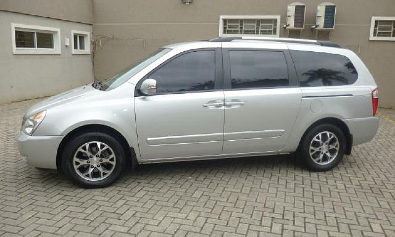 Kia Motors Carnival...