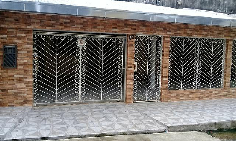 Linda Casa No Bairro...