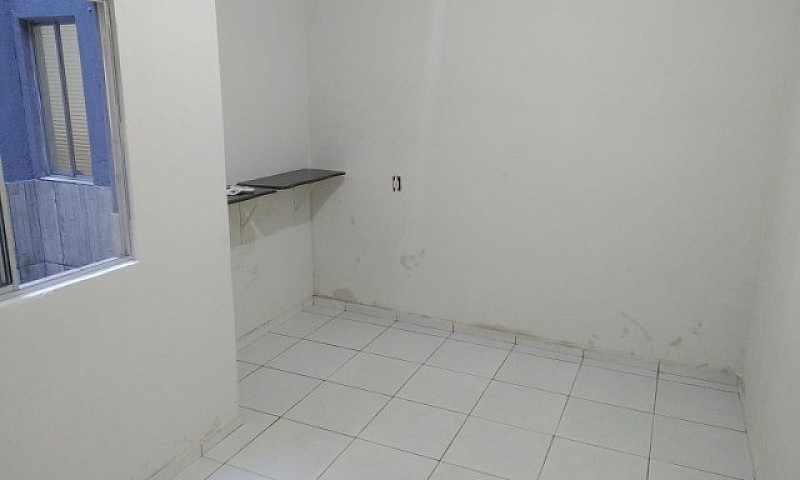 Casa 2 Quartos No Ce...