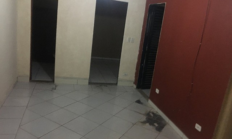 Aluga-Se Casa No Bai...