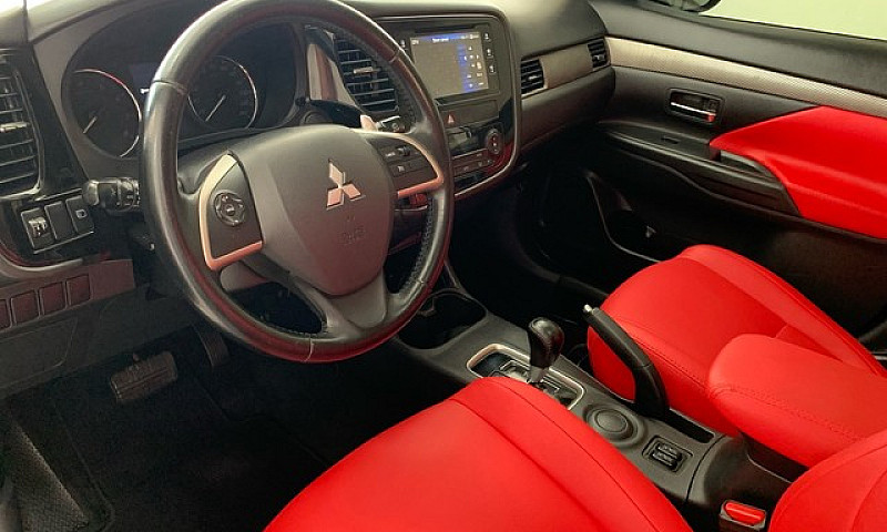 Mitsubishi Outlander...