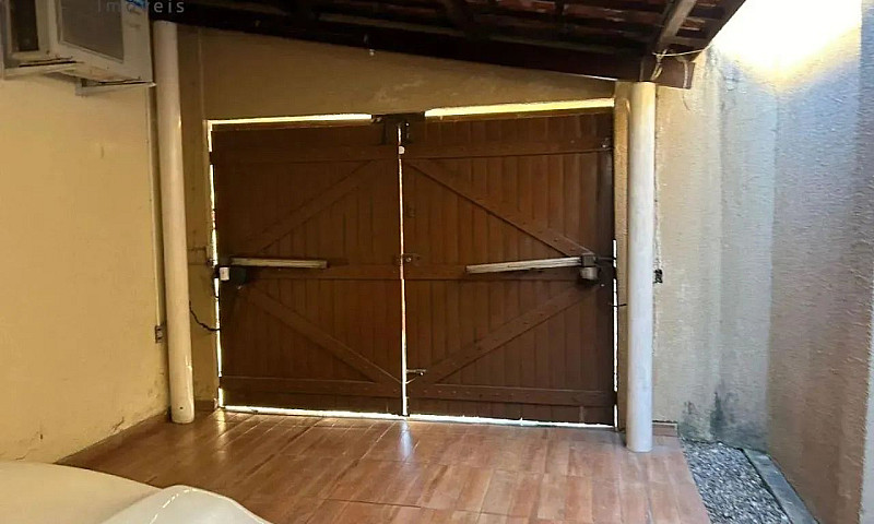 Casa Com 3 Quartos N...